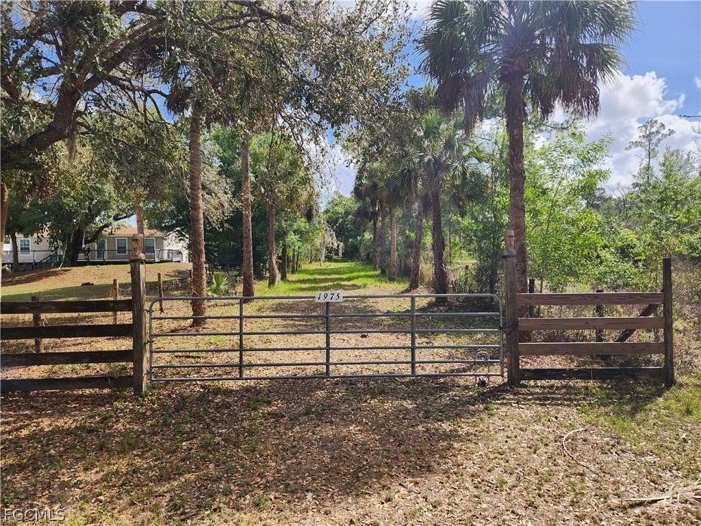 1975 Phillips Rd, LABELLE
