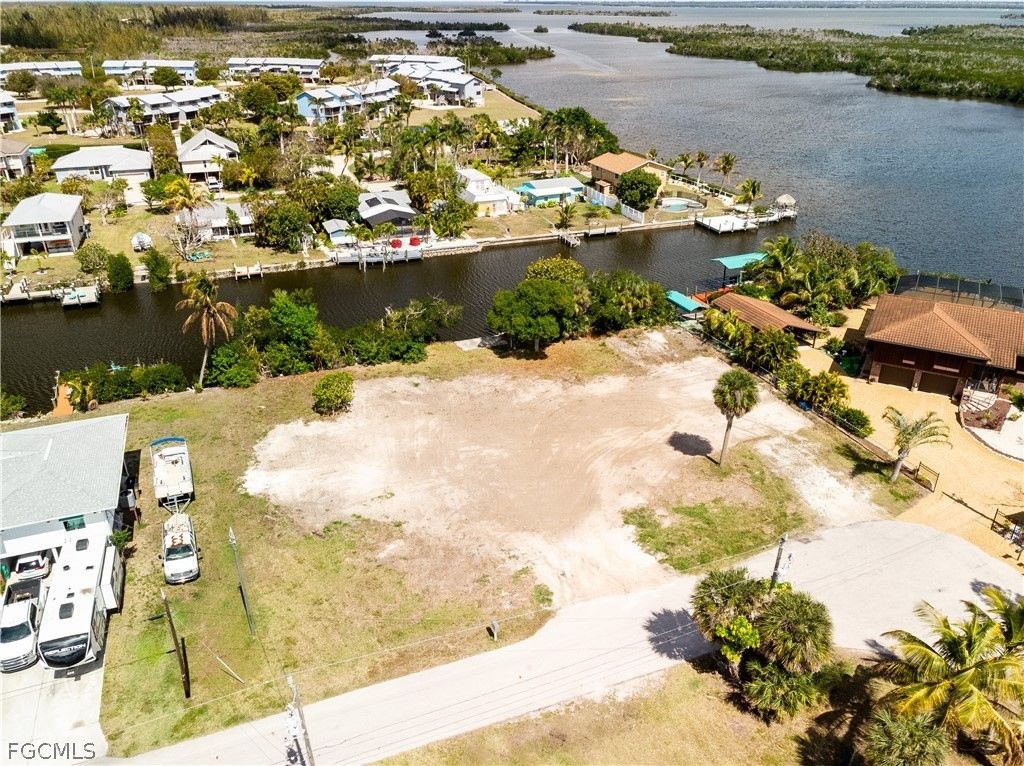 5226 Serenity Cv, Bokeelia