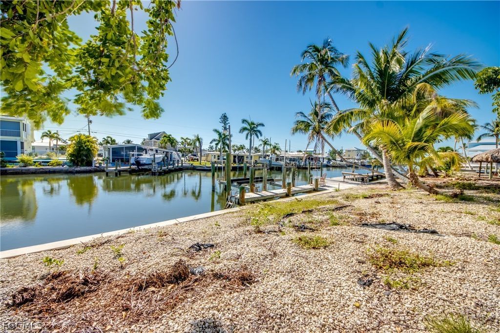 3554 Emerald Lot #11 Ave, ST. JAMES CITY