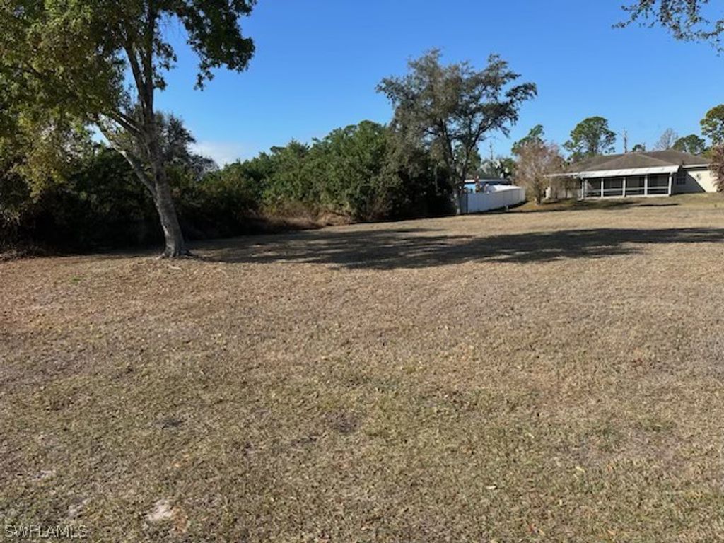 552 Sherwood Ave S, Lehigh Acres