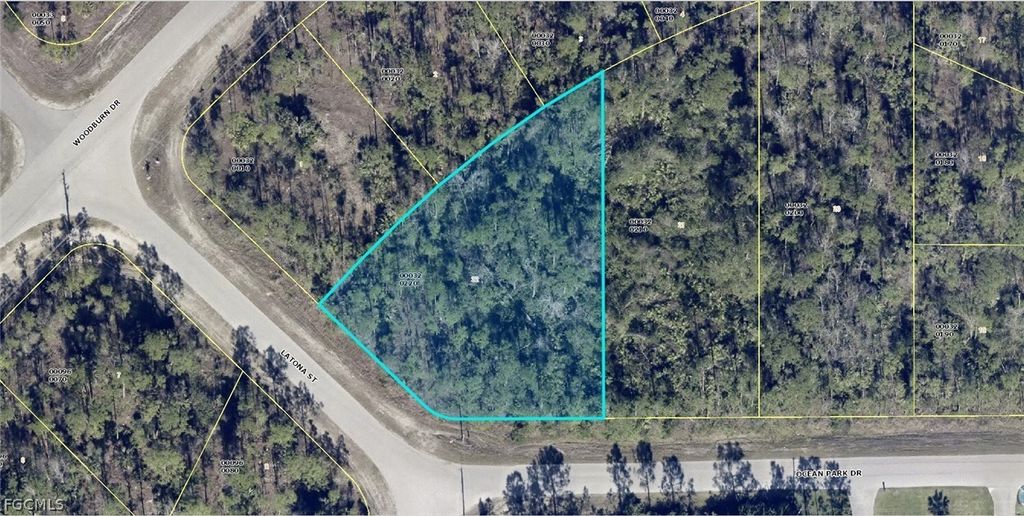 232 Ocean Park Dr, Lehigh Acres