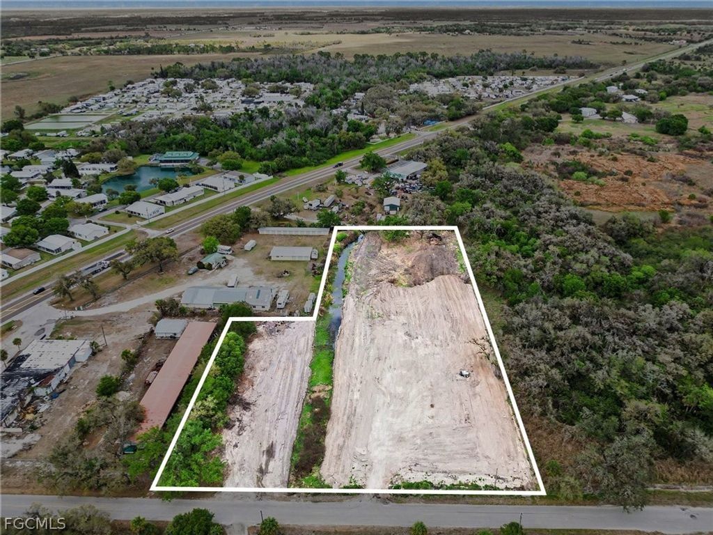 1097 Marshall Field Rd, Labelle