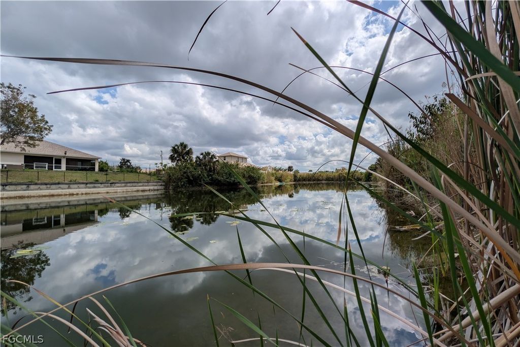 2605 Ne 20th Pl, Cape Coral