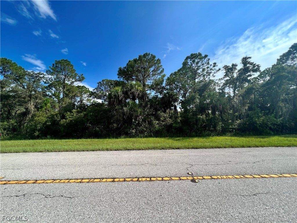 717 Biscayne Dr, PORT CHARLOTTE