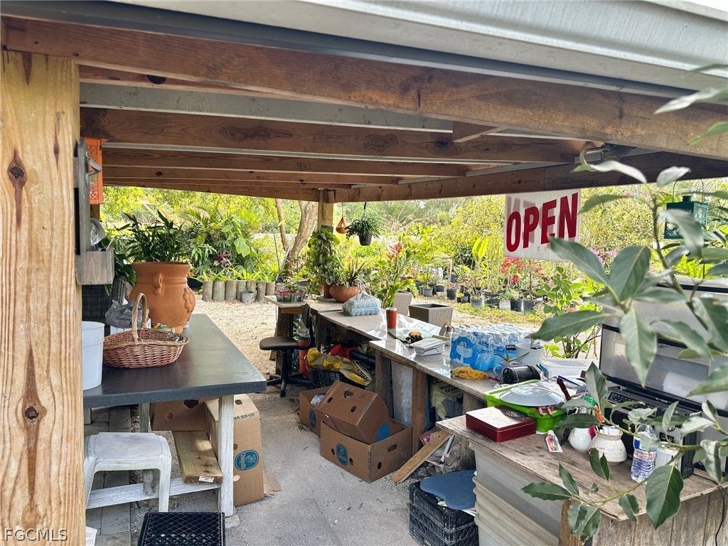 9320 Buckingham Rd, FORT MYERS