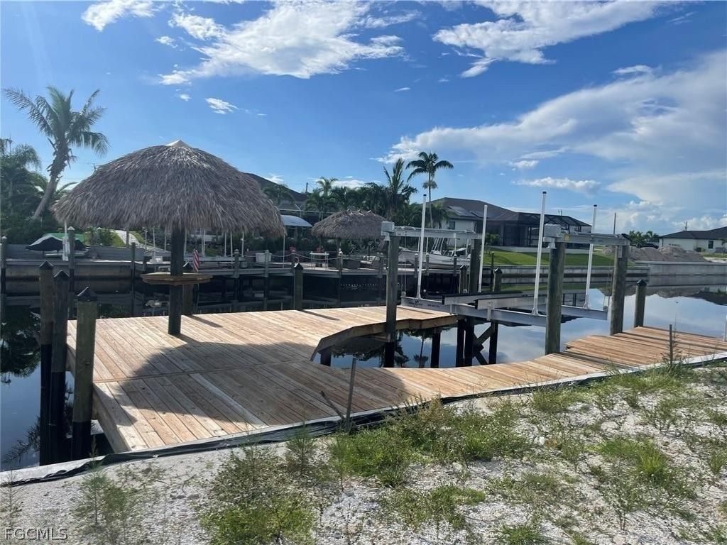 1641 Nw 39th Ave, CAPE CORAL