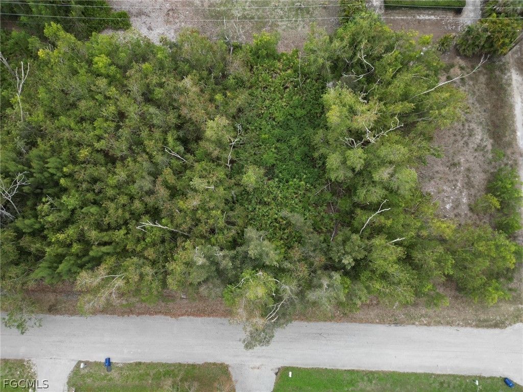 5951 Kingfish Rd, BOKEELIA