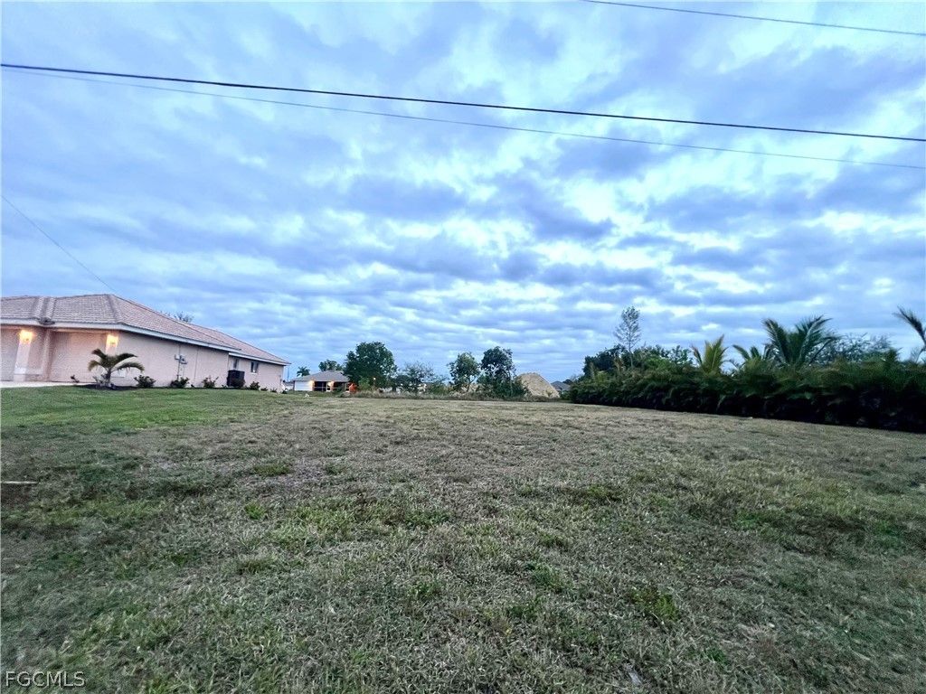 1903 Ne 10th Ave, CAPE CORAL