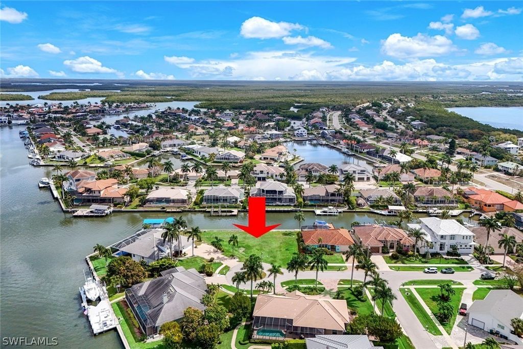 55 Cvwood Ct, Marco Island