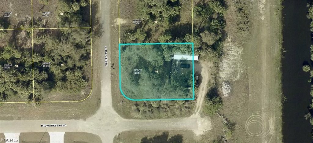 577 Naples Ave S, LEHIGH ACRES