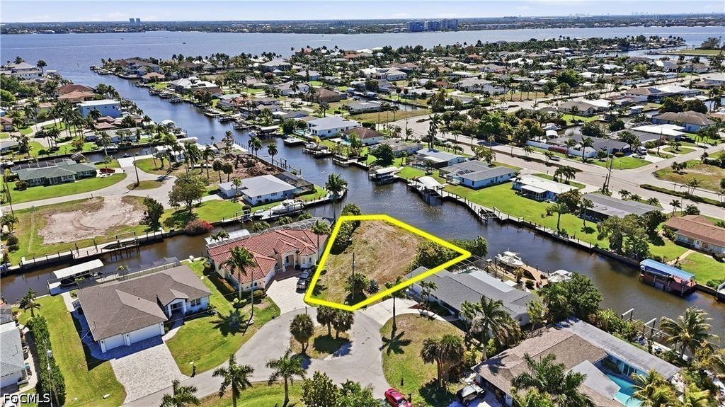 5357 Majestic Ct, CAPE CORAL