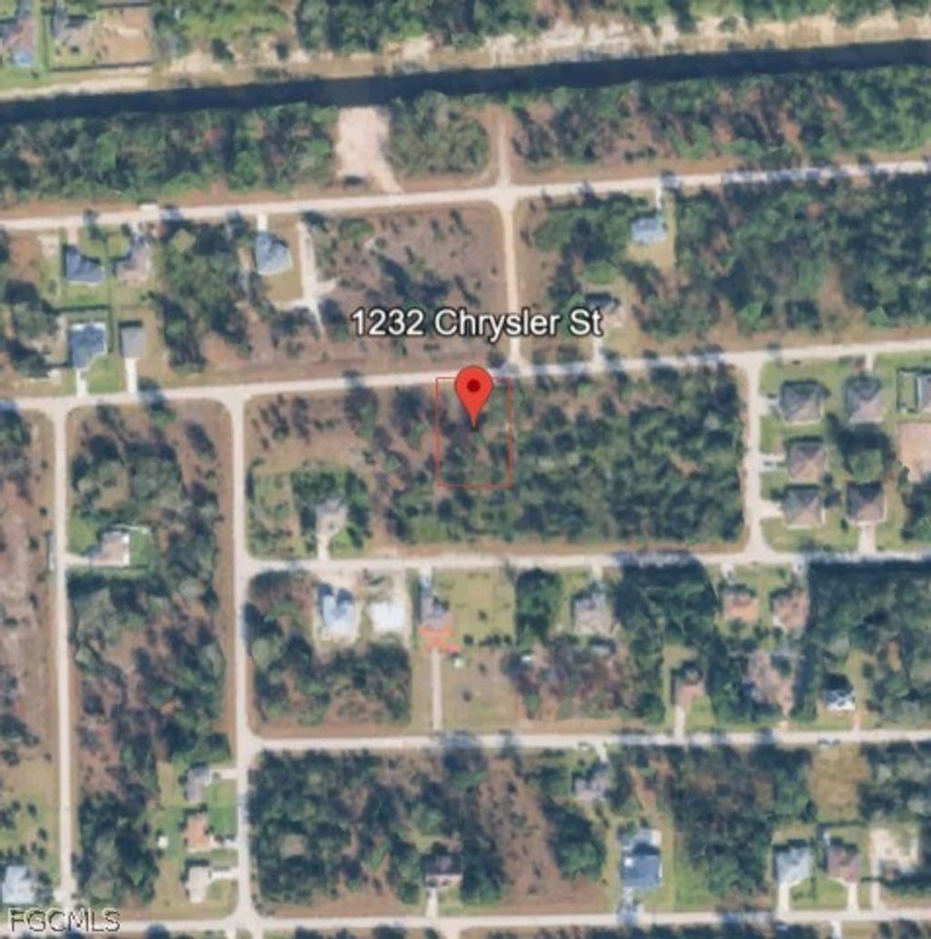 1232 Chrysler St, LEHIGH ACRES