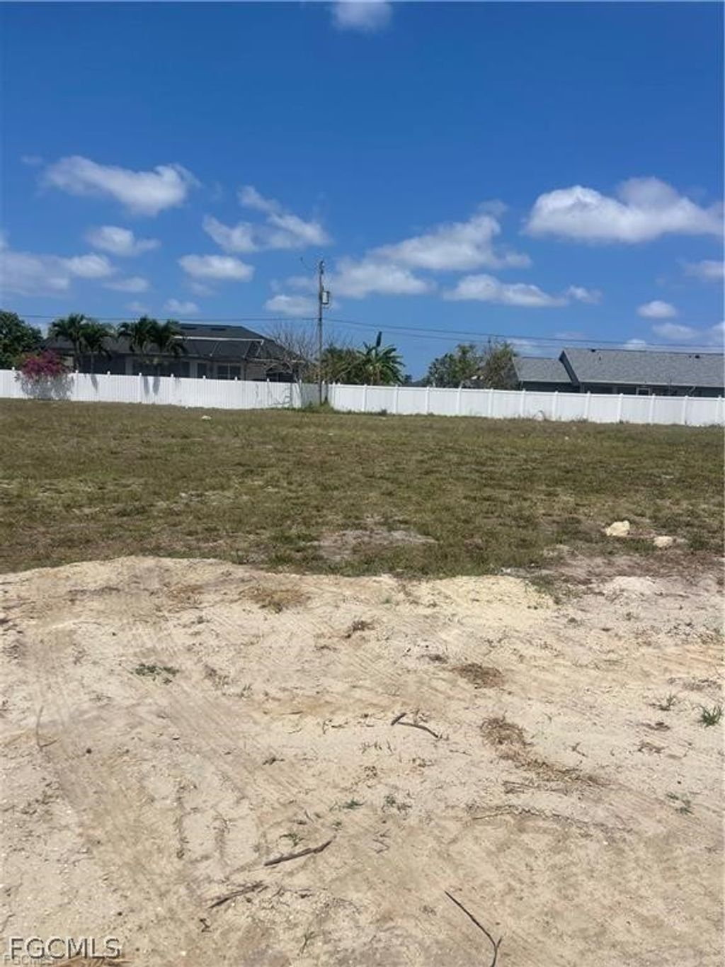 2128 Ne 15th Ave, CAPE CORAL