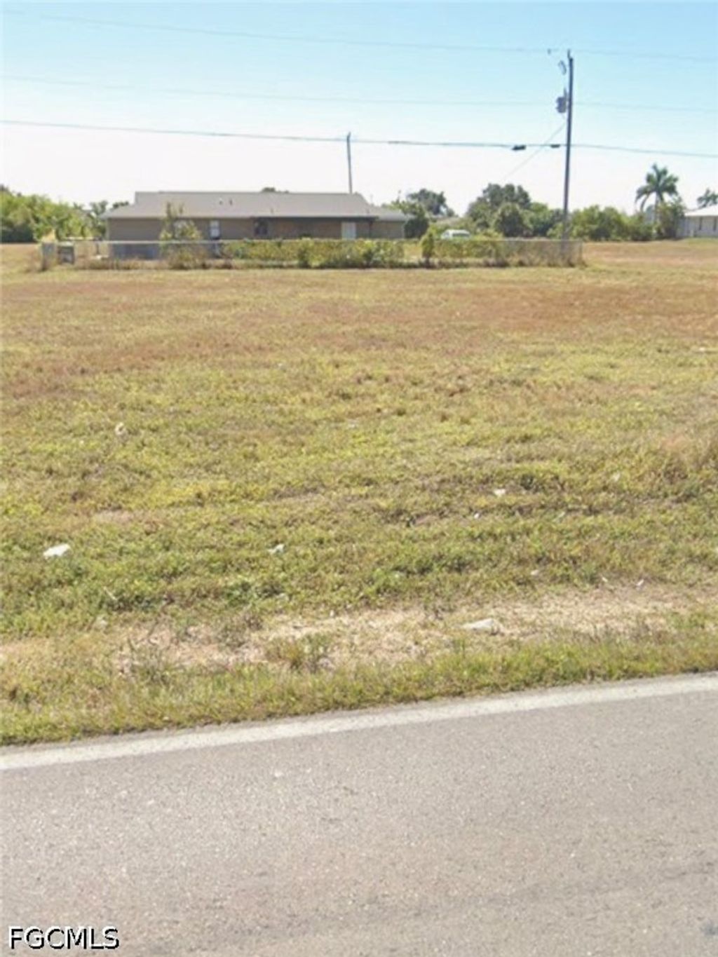 1002 Kismet Pkwy E, CAPE CORAL