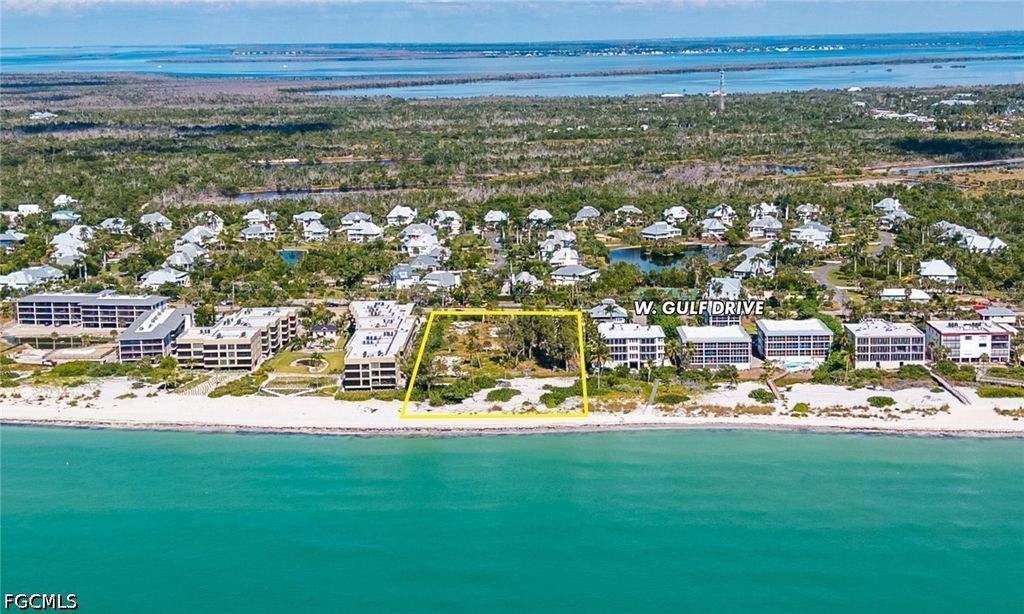 2669 W Gulf Dr, SANIBEL