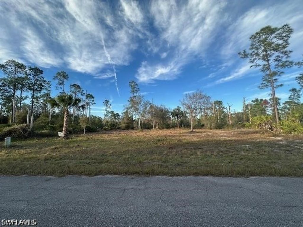 3705 E 9th St, Lehigh Acres