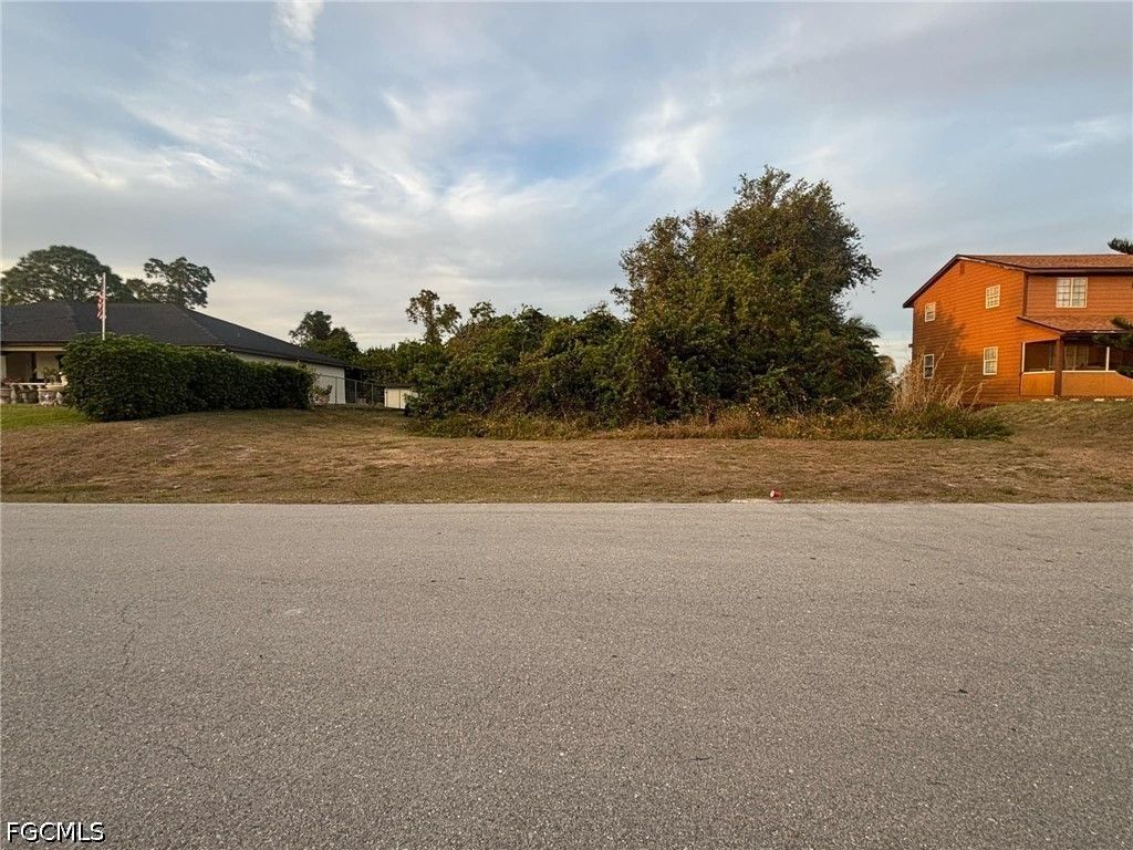 3404 2nd St W, Lehigh Acres