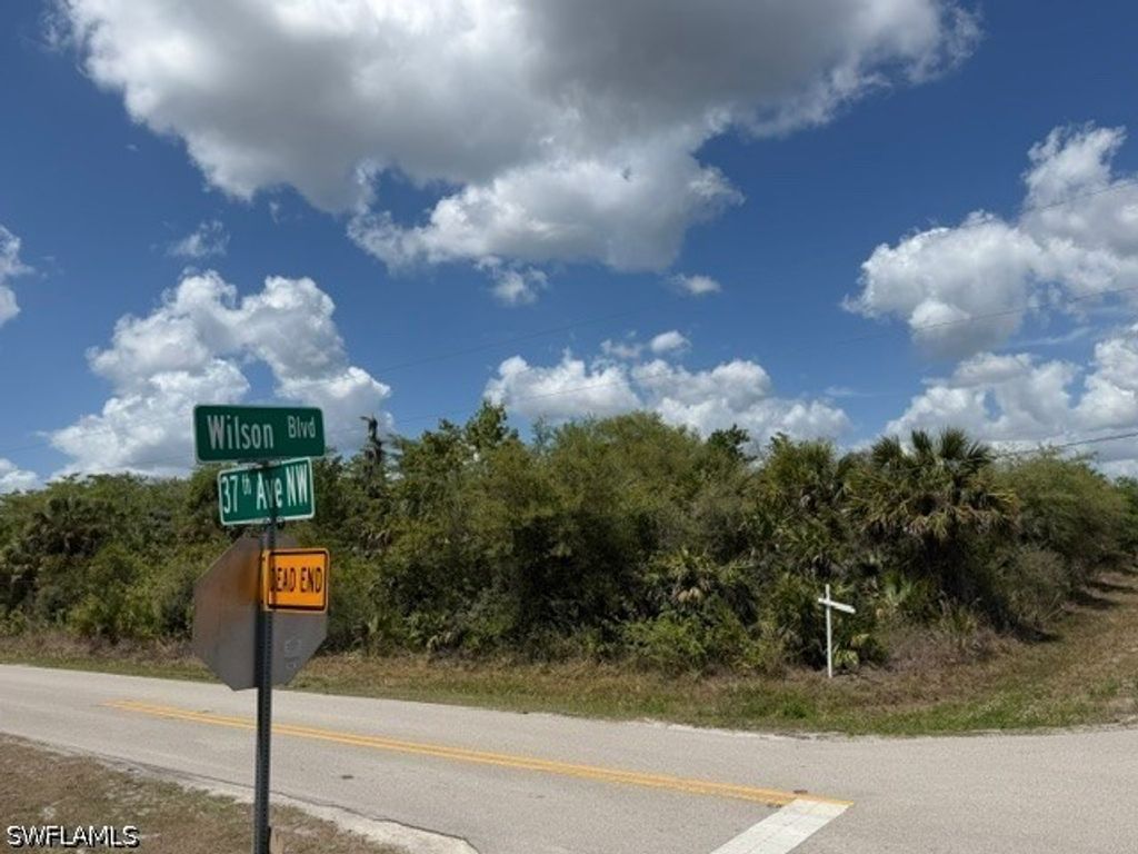 37th Ave Nw, NAPLES