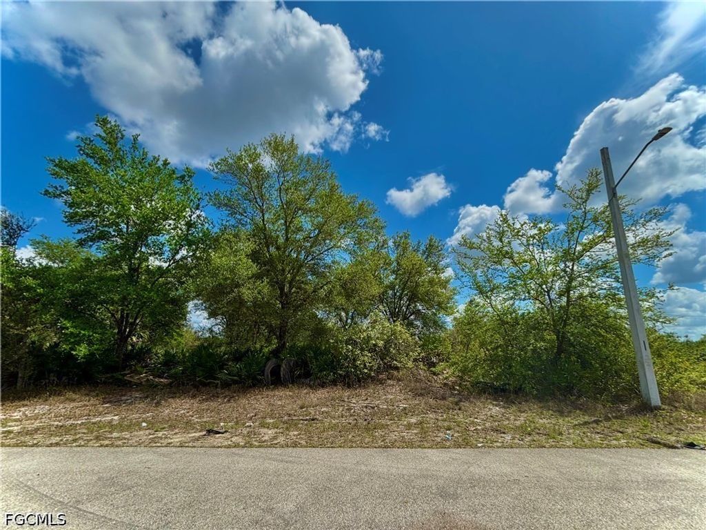 6000 Anita Ave N, LEHIGH ACRES