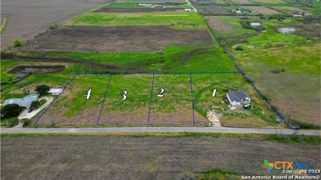 2395 Partnership Road, Seguin