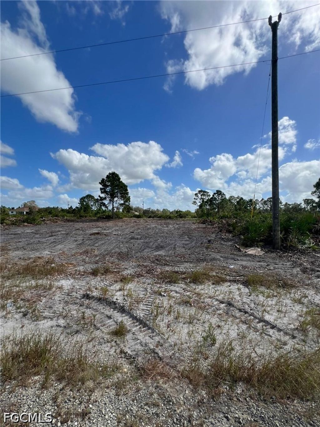 1226 Cellini St E, LEHIGH ACRES