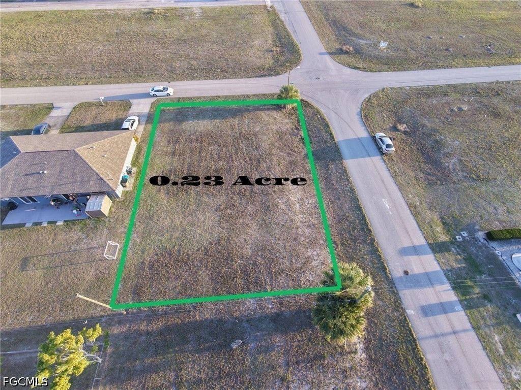 1001 Ne 8th Ter, CAPE CORAL