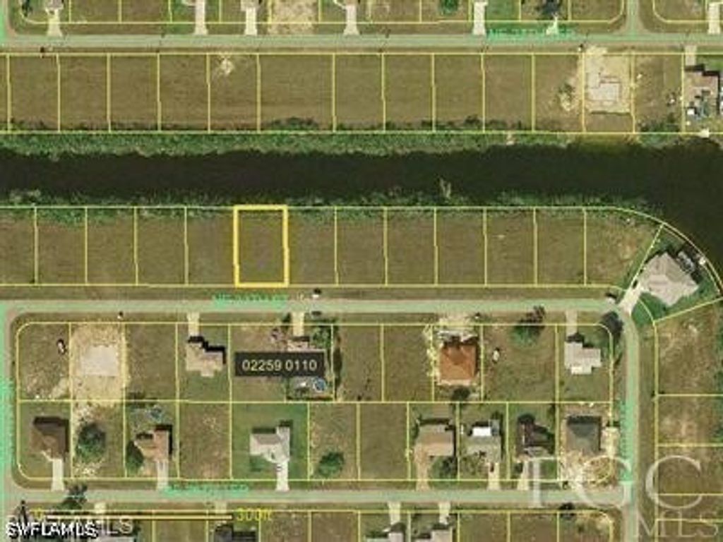 1719 Ne 27th St, Cape Coral