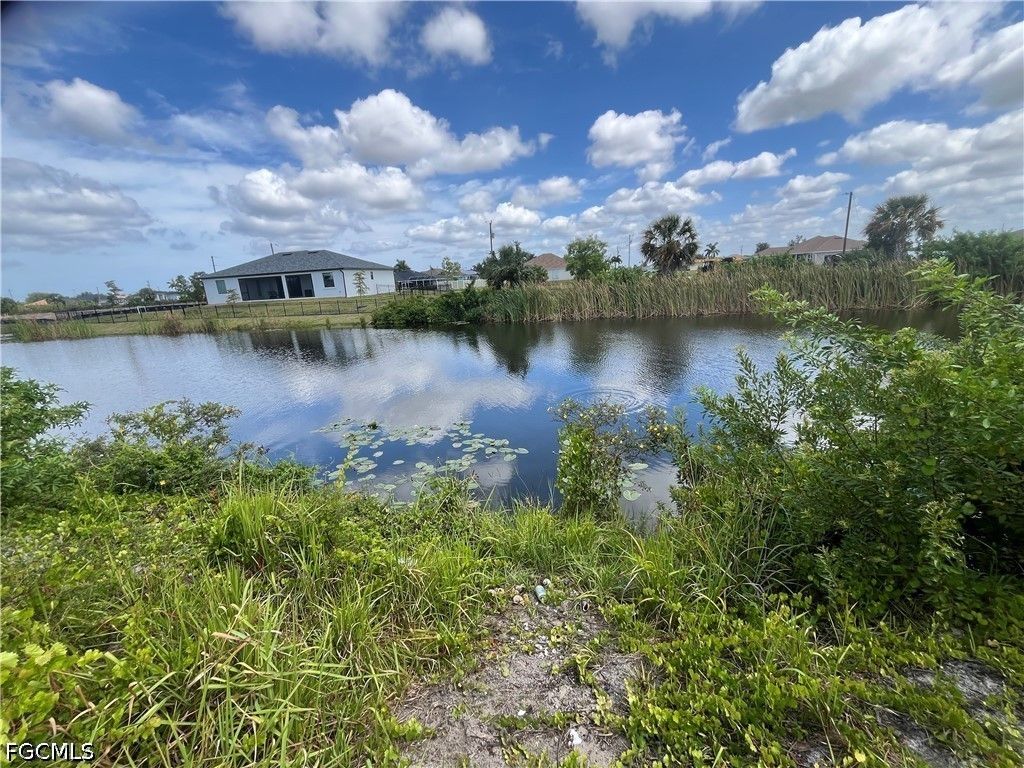 2515 Nw 1st St, CAPE CORAL