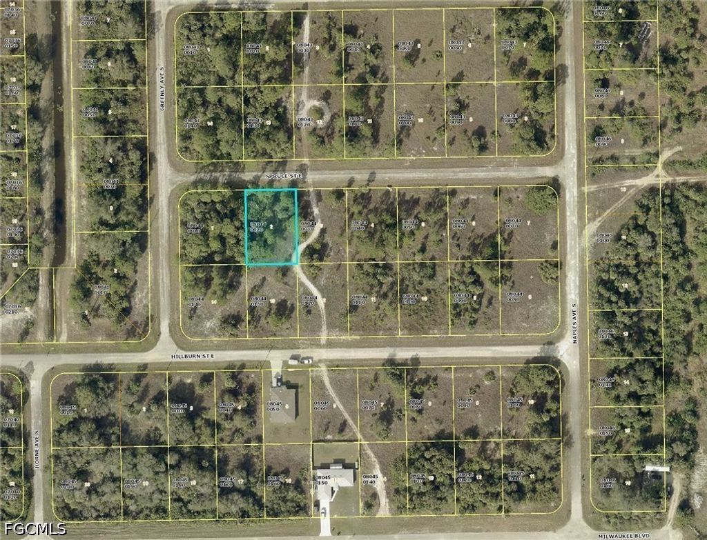 1240 Spruce St E, LEHIGH ACRES