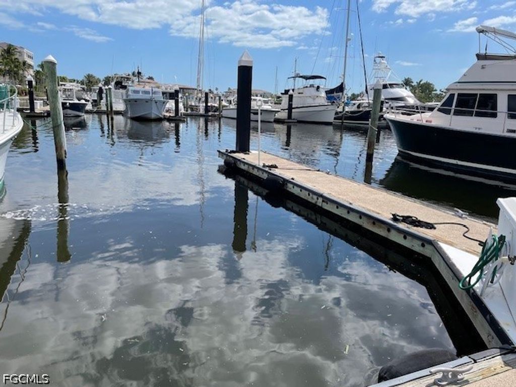 38 Ft. Boat Slip At Gulf Harbour H-18, Fort Myers