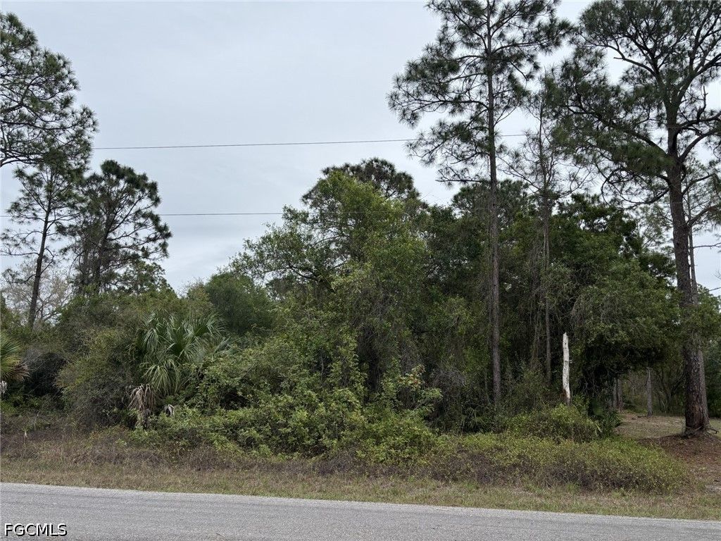 1616 8th Ave, LEHIGH ACRES