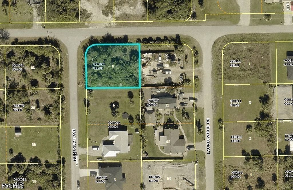 6156 Humboldt Ave, Fort Myers