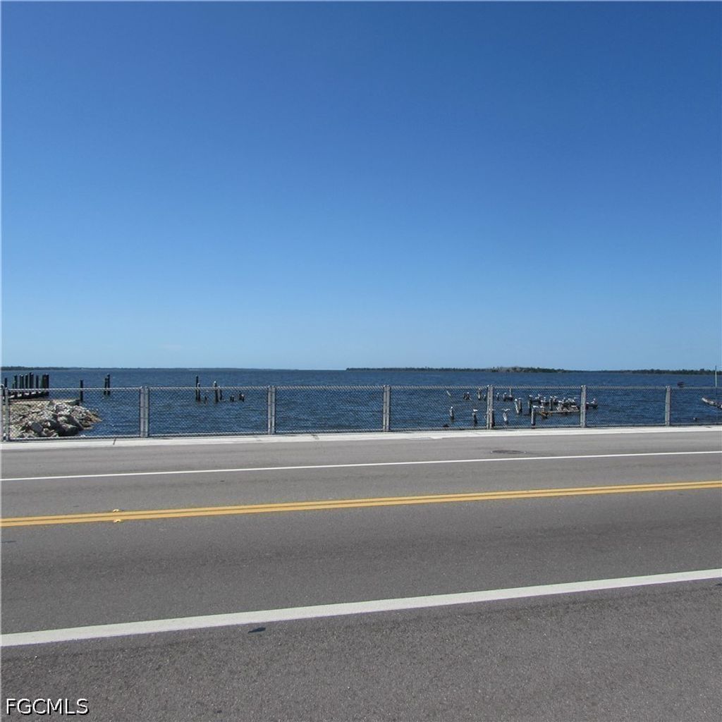 4262 Pine Island Rd Nw, MATLACHA