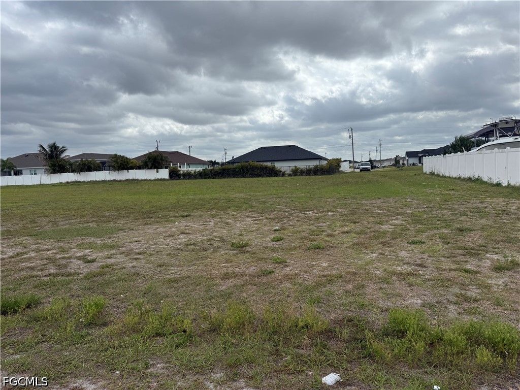 2515 Nelson Rd N, Cape Coral