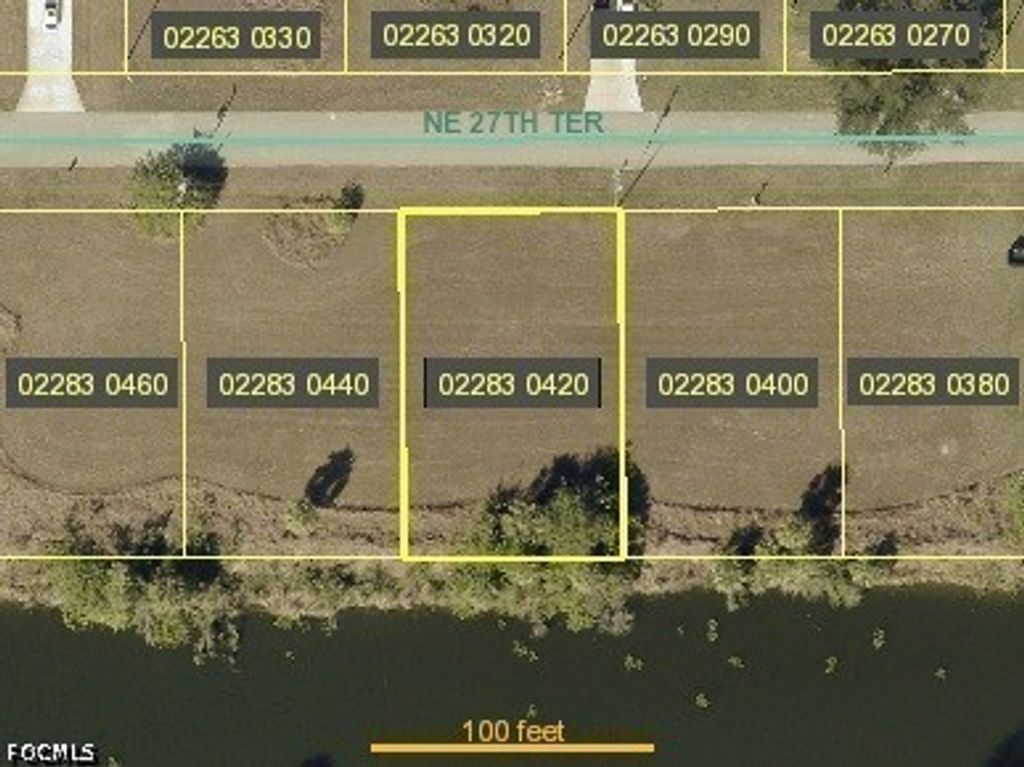 1810 Ne 27th Ter, CAPE CORAL