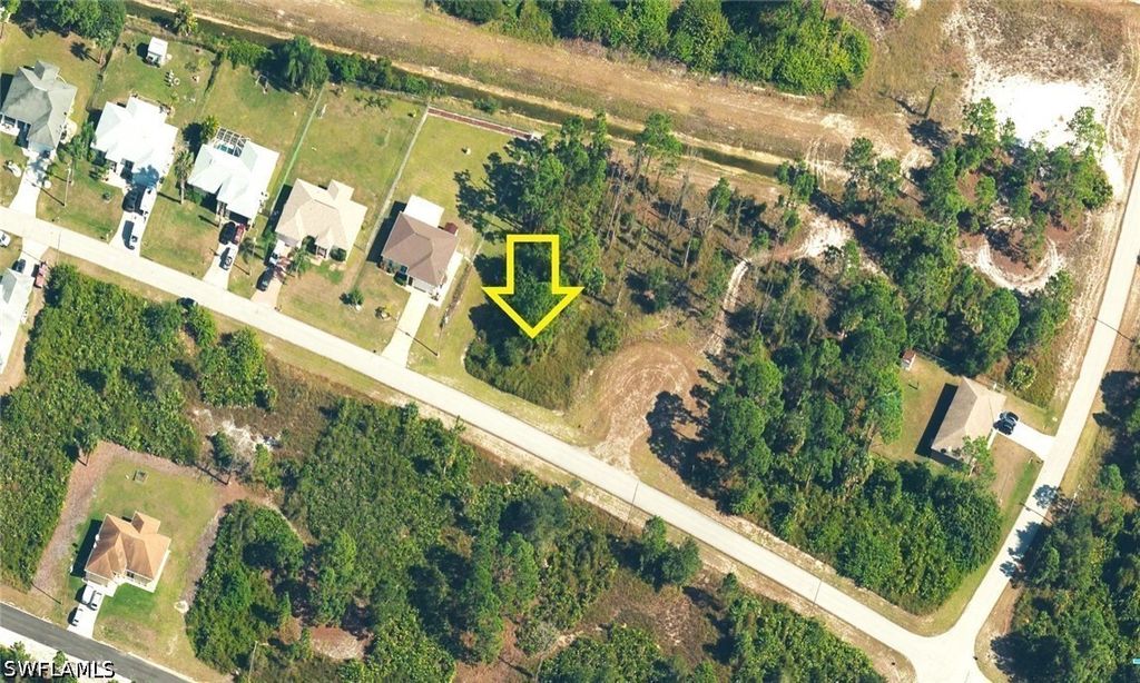 1033 Parker Ct, Lehigh Acres