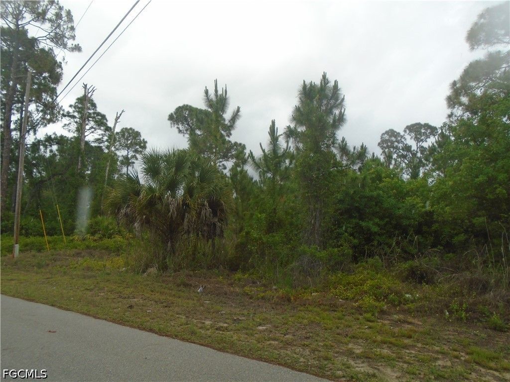 719 Crstline Ave S, Lehigh Acres
