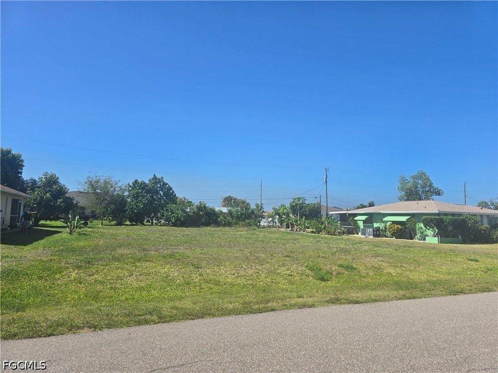 218 Se 47th St, Cape Coral