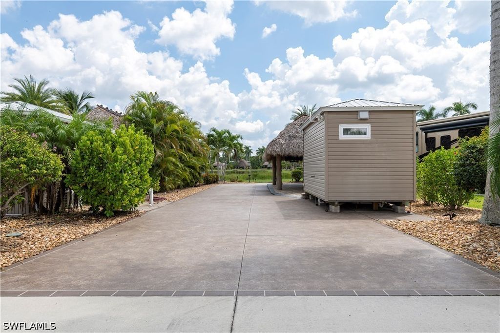 5221 Marsh Mallow Trl, Fort Myers