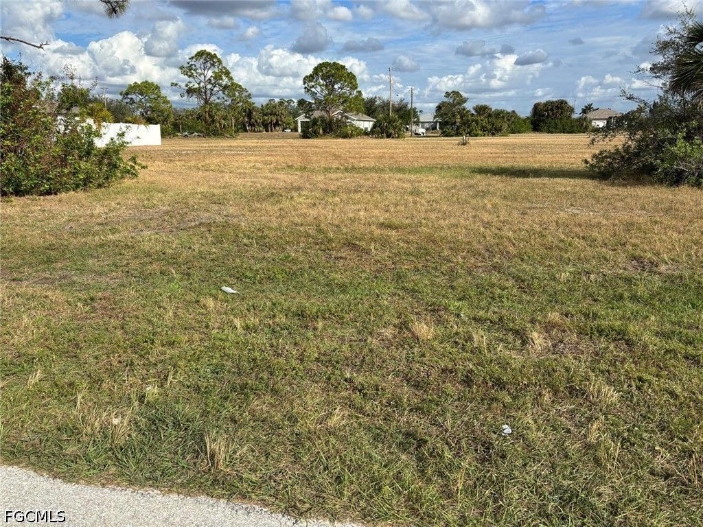 2353 Nw 37th Pl, CAPE CORAL