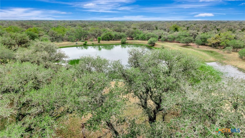 16297 State Highway 111, Yoakum