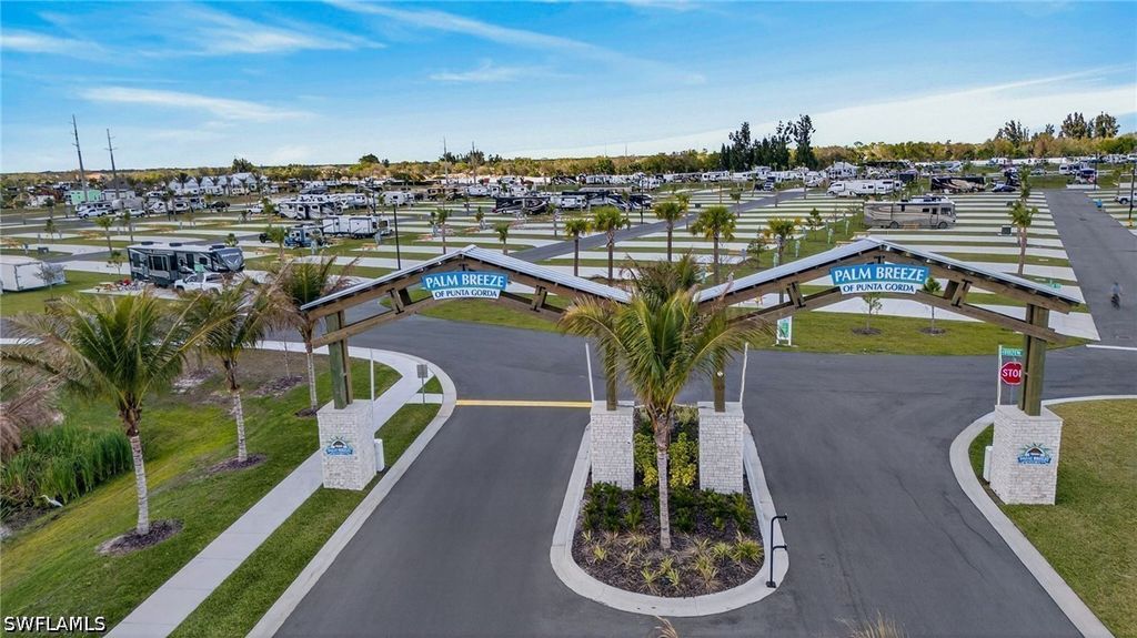 261 Horizon Rd, Punta Gorda