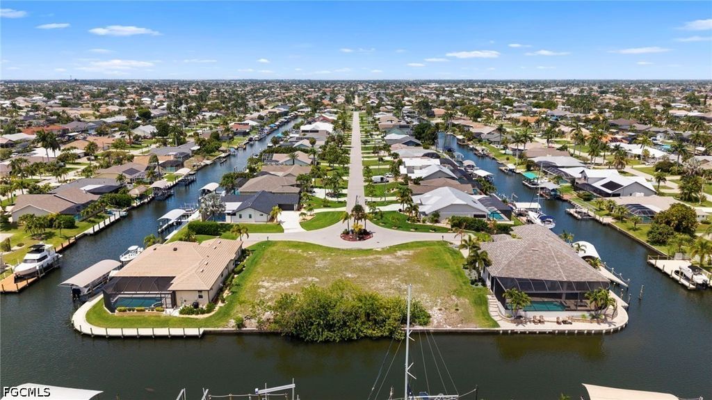 5347 Sw 11th Ave, CAPE CORAL