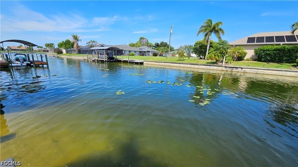421 Se 10th Ave, CAPE CORAL