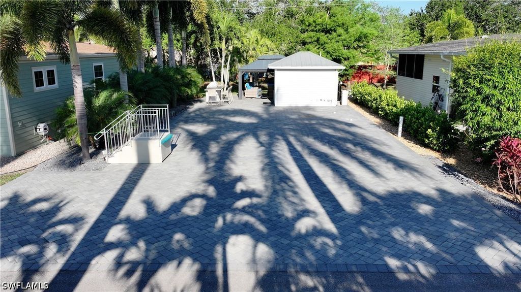 5740 Maplewood Ct, Fort Myers