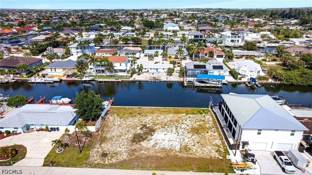 12262 Moon Shell Dr, MATLACHA ISLES