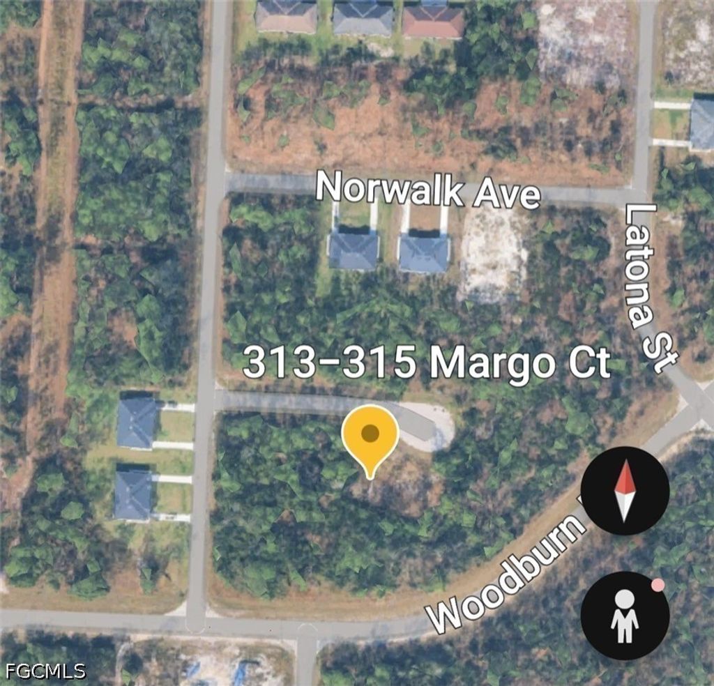 313-315 Margo Ct, LEHIGH ACRES