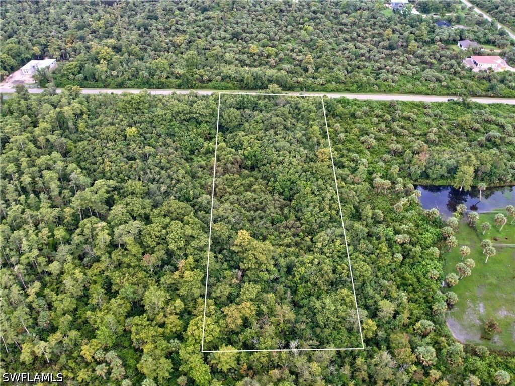 Shady Hollow Blvd E, Naples