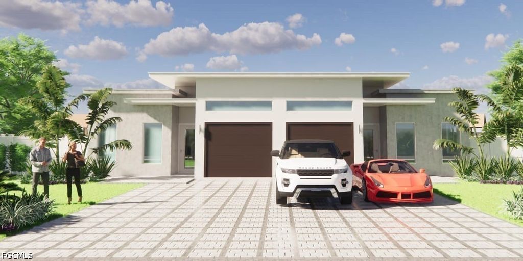 904 E 12th St, Lehigh Acres