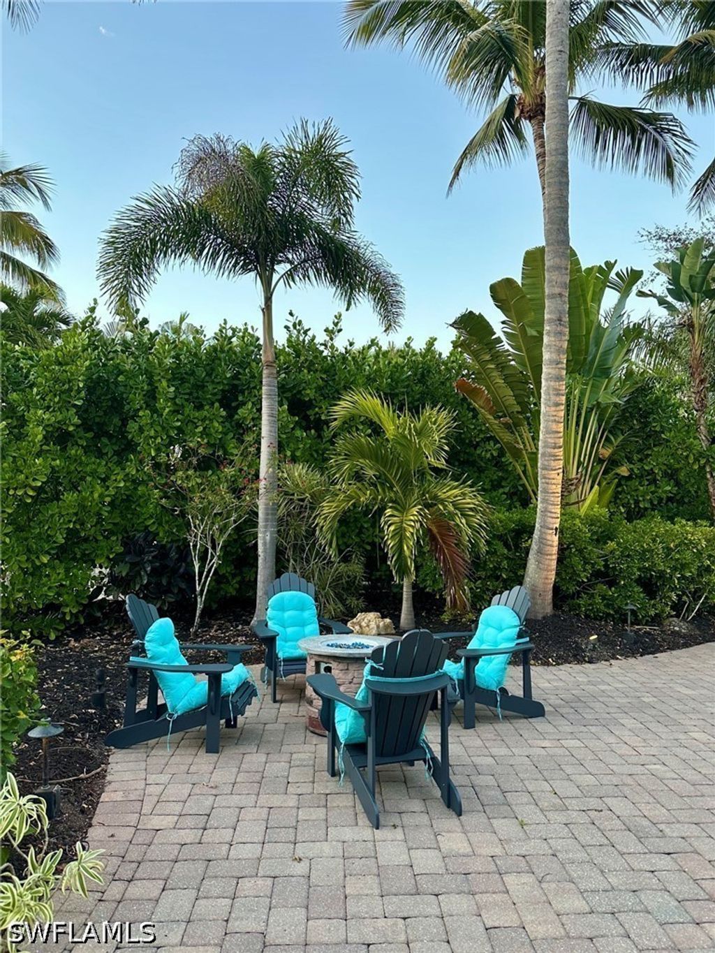 4914 Coach Ln, Naples